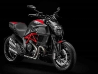 Tutte le parti originali e di ricambio per il tuo Ducati Diavel Carbon FL Thailand-Brasil 1200 2015.